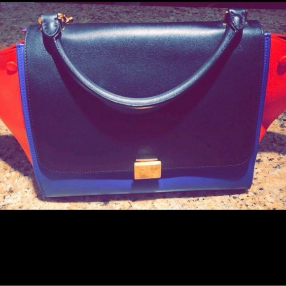 Celine Handbags - Celine trapeze bag Authentic